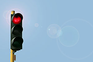 Ett trafikljus som visar röd signal