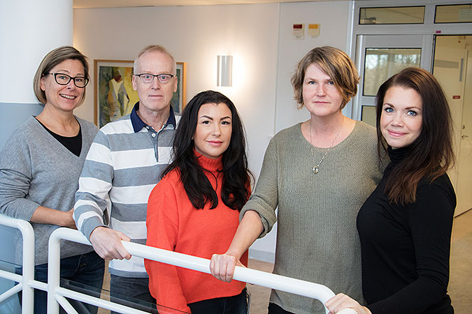 Bild på de fem personer som ingår i Prio-teamet i Umeå.